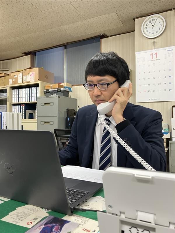営業社員